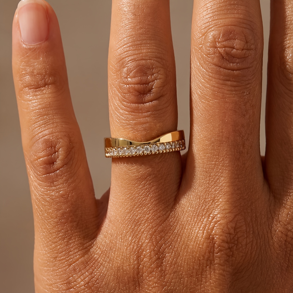 Women's Easy Design Ring for Holiday and Special Occasions
